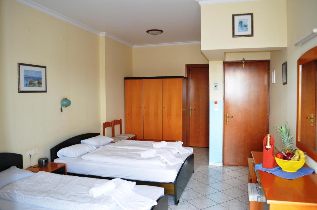 Hotel Europe Inn Paralía المظهر الخارجي الصورة