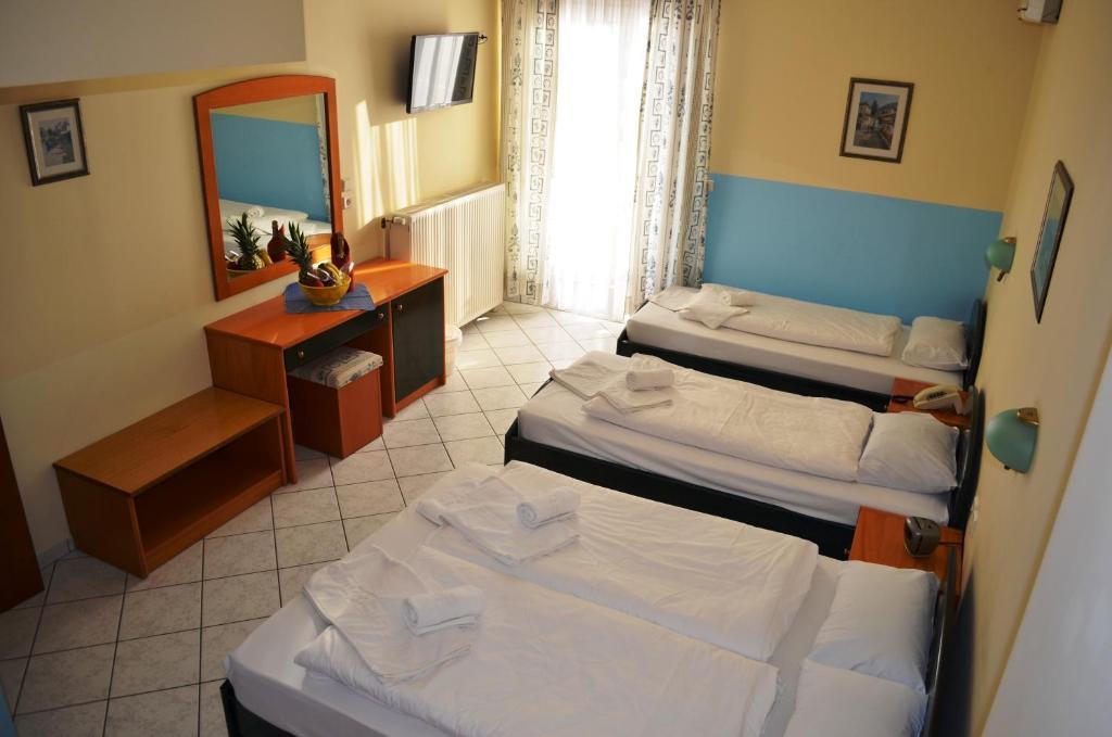 Hotel Europe Inn Paralía المظهر الخارجي الصورة